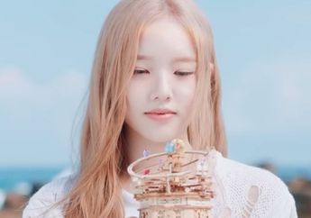 Weekly Punya Lagu Baru, Inilah Lirik VROOM VROOM yang Catchy!