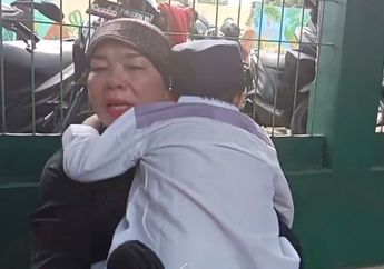 Air Mata Berlinang, Dewi Zuhriati Bingung Harus Apa saat Gala Sky Minta Telepon Mami Papi