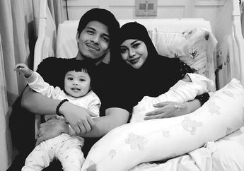 Tangis Atta Halilintar Sambut Kelahiran Anak Kedua, Haru Biru Peluk Aurel Hermansyah yang Sedang Pegang Tasbih