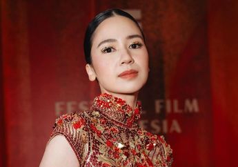 Elegannya Laura Basuki Kenakan Dress ala Cheongsam di Festival Film Indonesia, Bak Artis Drachin!