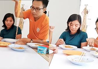 Viral Vlog Suami Dokter Qory Masak Mi Instan Dibagi Lima, Tatapan Kosong Istri Disorot