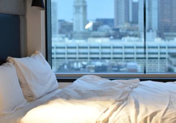 5 Arti Mimpi Jatuh dari Tempat Tidur, Waspada Stres dan Ketidakstabilan Emosi