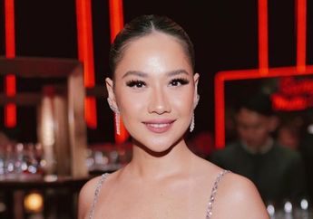 Bunga Citra Lestari Tampil Anggun Berkebaya Tradisional, Tas Hermes Ratusan Juta Melengkapi Penampilan!