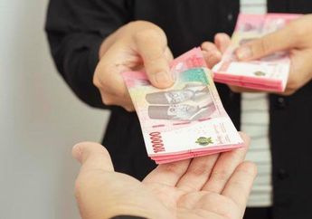 5 Arti Mimpi Dikasih Uang Sama Suami, Bersyukurlah, Ada Kabar Gembira Menghampiri