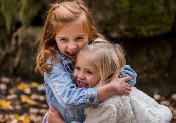 5 Shio Paling Disukai Anak Kecil, Punya Aura Penyayang sampai Keibuan