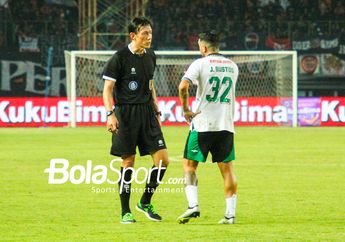 Pemain PSS Tuding Wasit Jepang Takut Suporter Persija, Rupanya Wasit Elite JFA Tak Lepas dari Kontroversi