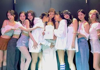 Jelang Konser TWICE di Jakarta Pekan Ini, Cek 4 Rekomendasi Dress Pink untuk OOTD Ngonser!