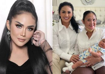 Masya Allah Gemesnya Nenek Aurel Gendong Cicit Barunya, Azura, Krisdayanti Sampai Tersenyum Bahagia Bukan Kepalang: Pertama kali