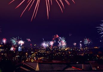 5 Arti Mimpi Merayakan Tahun Baru di Rumah, Jangan Bersedih Ternyata Justru Jadi Pertanda Perubahan Besar Ini, Simak Penjelasannya