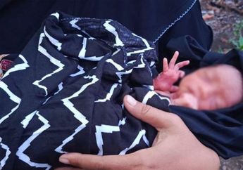 Astaghfirullah, Bayi Laki-laki dalam Kardus Dibuang Orang Tuanya Depan Toko, Sempat Dikira Suara Kucing