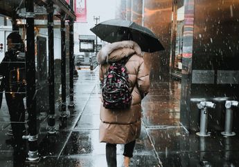 3 Arti Mimpi Hujan, Menandakan Kesedihan atau Hal Lain? Segera Simak!