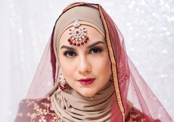 Bak Artis Bollywood Papan Atas, Irish Bella Bergaya Kenakan Baju Tradisional India dengan Hijab