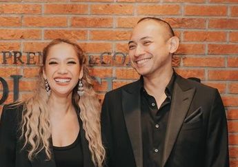 Full Support dari Suami, Bunga Citra Lestari Tampil Kompak Bareng Tiko di Gala Premier Film Pasutri Gaje