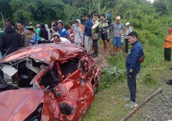 Innalillahi, Nekat Terobos Palang Pintu, Sebuah Mobil Dihantam KRL di Bogor, Dua Orang Tewas di Tempat