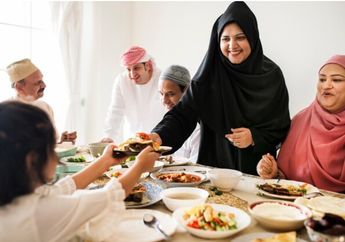 5 Arti Mimpi Buka Puasa Saat Ramadan 2024, Pertanda Taat Ibadah dan Dibebaskan dari Kesulitan