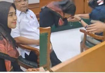 Ria Ricis Cium Tangan Teuku Ryan Sebelum Sidang Cerai, Pakar Ekspresi Soroti Sikap sang YouTuber, Singgung soal Etika