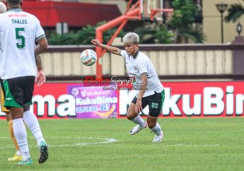Hokky Caraka Disorot Gara-gara Rambut dan Selebrasi, Pelatih PSS: Yang Penting Main Bagus!