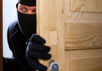 9 Arti Mimpi Mencuri, Pertanda Masa Depan Keuangan Anda Suram?