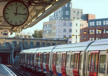 Arti Mimpi Ketinggalan Kereta, Pertanda Baik atau Buruk?