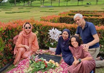 4 Tahun Meninggalnya Ashraf Sinclair, sang Ibunda Pedih Kenang Kepergian Almarhum Sampai Bawa Nama BCL: Rindu Masih di Dalam Hati...