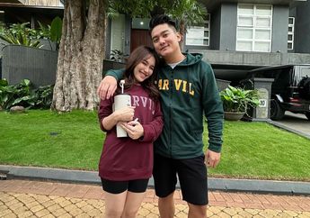 Cium Boy William di Panggung, Ayu Ting Ting Ungkap Jasa sang Presenter di Balik Kesuksesan Konsernya