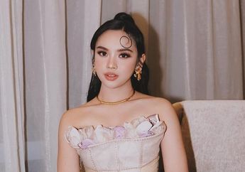 Bidadari dari Mana Nih? Lyodra Tampil Memikat Kenakan Kebaya Kemben Motif Bunga