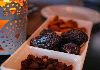 5 Arti Mimpi Buka Bersama di Ramadan 2024, Seperti Apa Makna di Baliknya?
