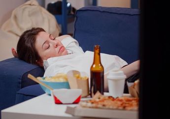 4 Efek Buruk Langsung Tidur Usai Makan Sahur, Hati-hati Kamu Bisa Alami Masalah Kesehatan Ini