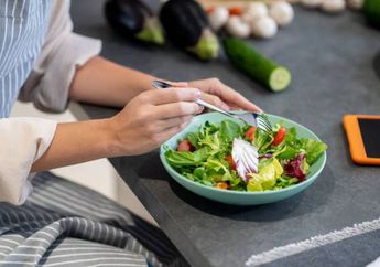 5 Bahaya Kesehatan Malas Makan Sayur dan Buah, BB Gampang Naik Sampai Risiko Diabetes