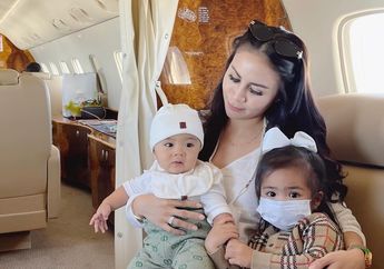 Mantan Vokalis Band Jadi Istri Pengusaha, Tinggal di Rumah 5 Lantai dengan Fasilitas Bak Resort Mewah