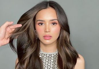 Gaya Berani Beby Tsabina Kenakan Dress Belahan Tinggi, Penampilannya Banjir Pujian Netizen!