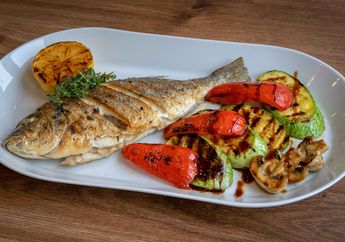 3 Arti Mimpi Makan Ikan, Bisa Melambangkan Kemakmuran Sekaligus Kecemasan, Simak Penjelasannya!