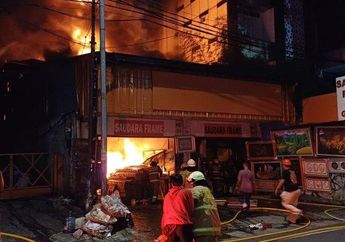 Innalillahi, Balita 2 Tahun Jadi Salah Satu Korban Meninggal Dunia pada Kebakaran Toko Bingkai di Mampang, Jakarta Selatan