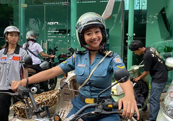 Keren! Rayakan Hari Kartini, Asri Welas Naik Motor Pakai Kostum TNI