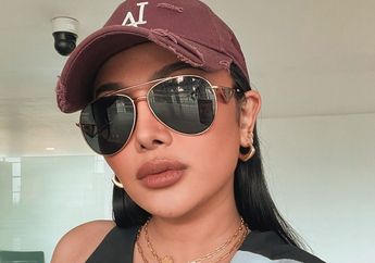 Mutia Ayu Pamer Foto Modis Kenakan Tube Dress Hitam Ketat, Gayanya Dipuji Gak Pernah Gagal!