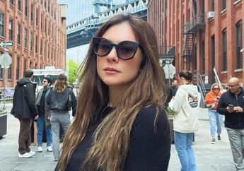 Pamer Body Ramping di Amerika, Tengok Gaya ABG Wulan Guritno Tenteng Tas Mewah Louis Vuitton