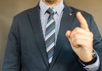 4 Shio yang Ditakdirkan Jadi Bos dalam Pekerjaan Apapun, Pasti Raih Jabatan Tertinggi!