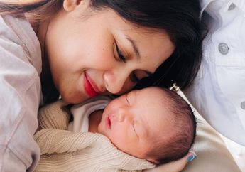 Perdana! Indah Permatasari Perlihatkan Wajah Sang Anak di Hari Ulang Tahunnya