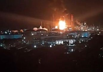 Innalillahi, Kebakaran Kilang Minyak di Balikpapan Gegerkan Warga Sekitar, Api Membumbung Tinggi Disertai Asap Hitam