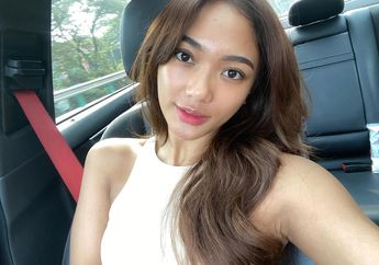 Dikira Pakai Dress Mini Saat Manggung, Pancaran Kilau Marion Jola Kenakan Baju Ngejreng Banjir Pujian