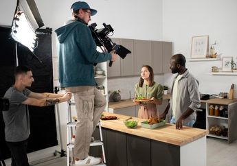 3 Shio yang Berbakat Jadi Sutradara, Kreatif, Inovatif dan Pintar Memimpin Tim