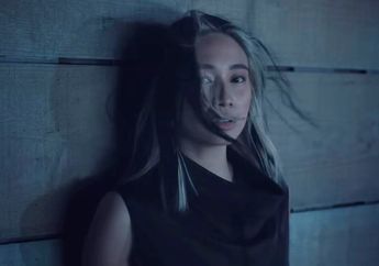 NIKI Rilis Lagu Baru, Ini Arti Lirik 'Blue Moon' yang Cocok Temani Galau