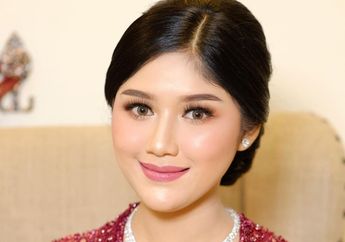 Erina Gudono Pamer Foto Berkebaya Merah Menyala, Tampil Kompak Bersama Ibu Negara Iriana