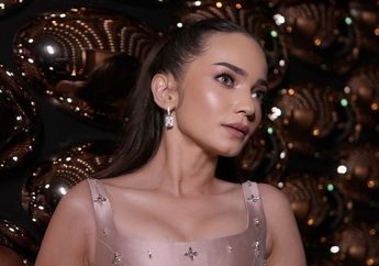 Hadiri Event Bergengsi di Thailand, Enzy Storia Banjir Pujian Kenakan Dress Pink bak Barbie