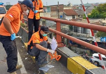 Geger, Seorang Pria Ditemukan Tewas Menggantung di Flyover Cimindi Bandung, Kondisi Mata dan Mulut Tertutup Lakban, Ada Surat Wasiat