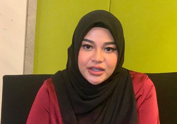 Cium Ka'bah Saat Ibadah Haji, Aurel Hermansyah Bersyukur dan Pengin Balik Lagi ke Tanah Suci