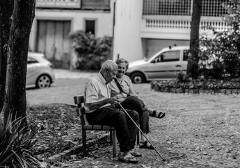 6 Arti Mimpi Suami Meninggal Dunia Memang Harus Diwaspadai, Apa Arti di Baliknya?