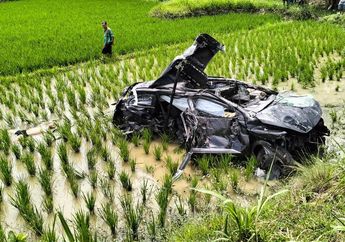 Innalillahi, Kecelakaan Maut Mobil Tertabrak Kereta Api di Deli Serdang, Kondisi Kendaraan sampai Ringsek Tak Berbentuk