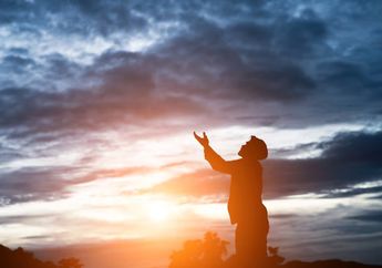 5 Shio Paling Rajin Mendoakan Orangtua Mereka, Rasa Sayangnya Tembus sampai Akhirat