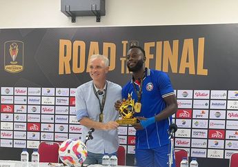 Juara Piala Presiden dan Bertengger di Papan Atas, Arema FC Kejam Pecat Joel Cornelli